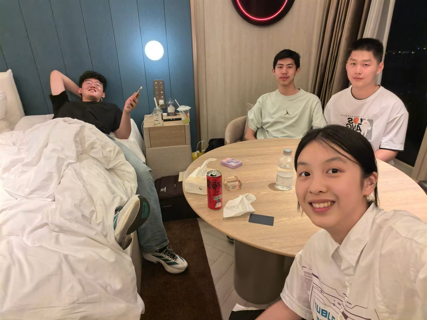 第二组人像图三