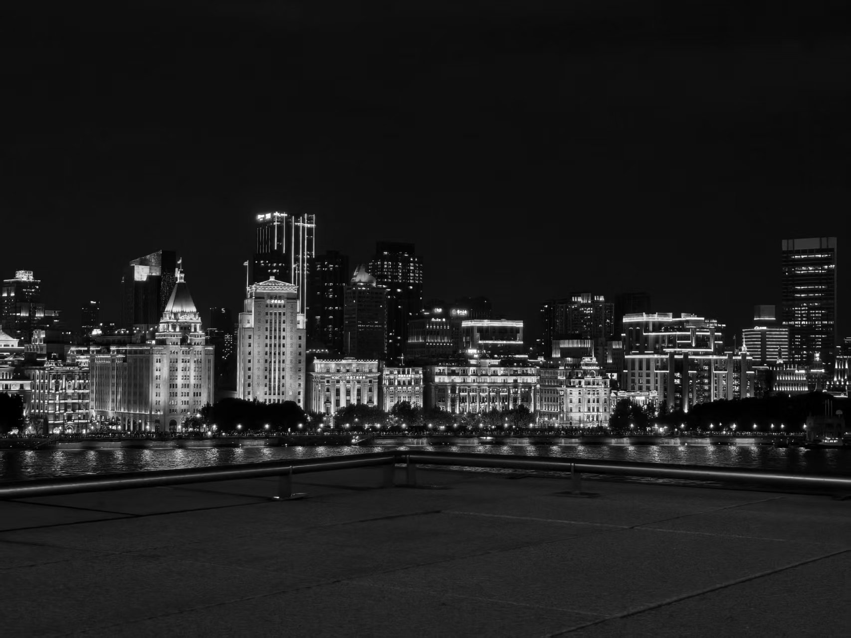 第五组外滩黑白夜景